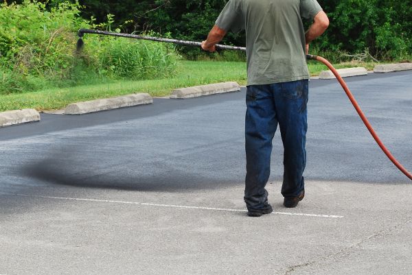 Lot Sealcoating in Niceville