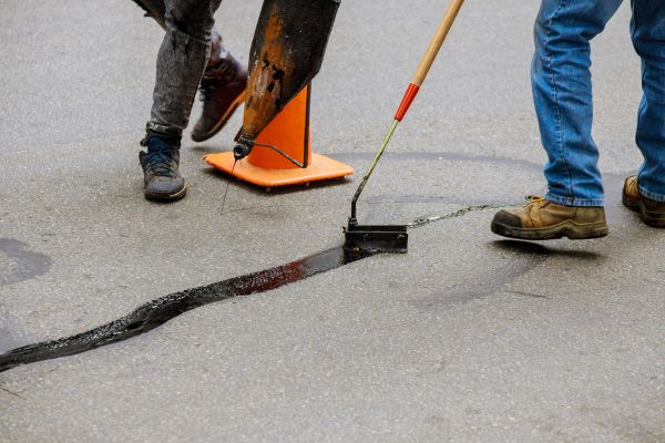 Parking Lot Crack Sealing in Niceville
