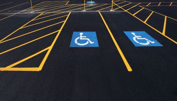 Parking Lot Sealcoating in Niceville